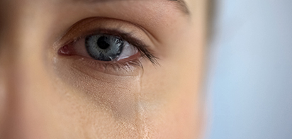 6 средств для уменьшения припухлости глаз от слез