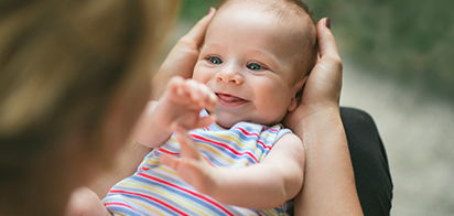 Насколько важен зрительный контакт для развития ребёнка?