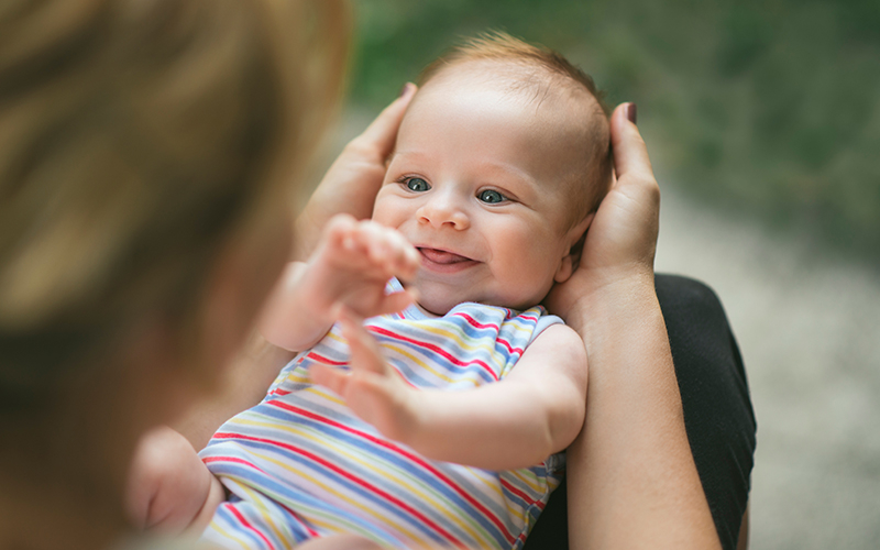 Насколько важен зрительный контакт для развития ребёнка?