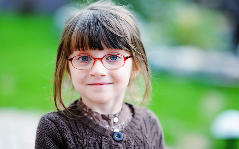 Что делать, если ребёнок отказывается носить очки?